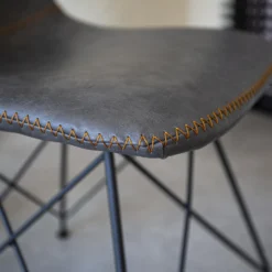 Industriële Eetkamerstoel Viano Antraciet - Kunstleder - Grijs -Puur Woood Winkel 1000042482 0103